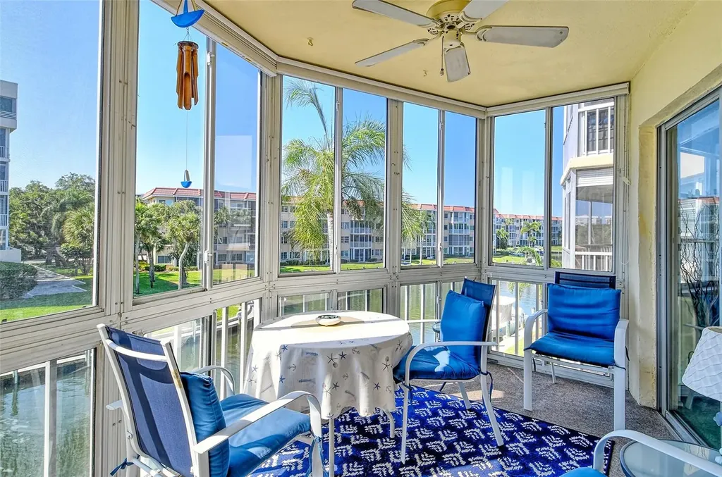 1300 N Portofino Drive Sarasota FL 34242