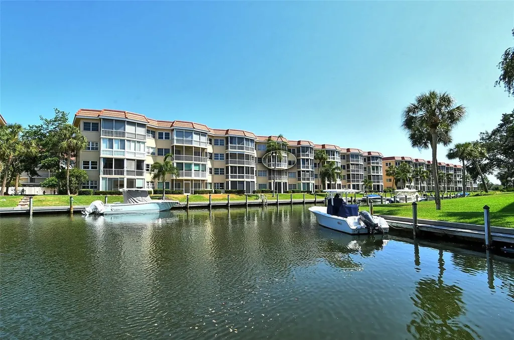 1300 N Portofino Drive Sarasota FL 34242