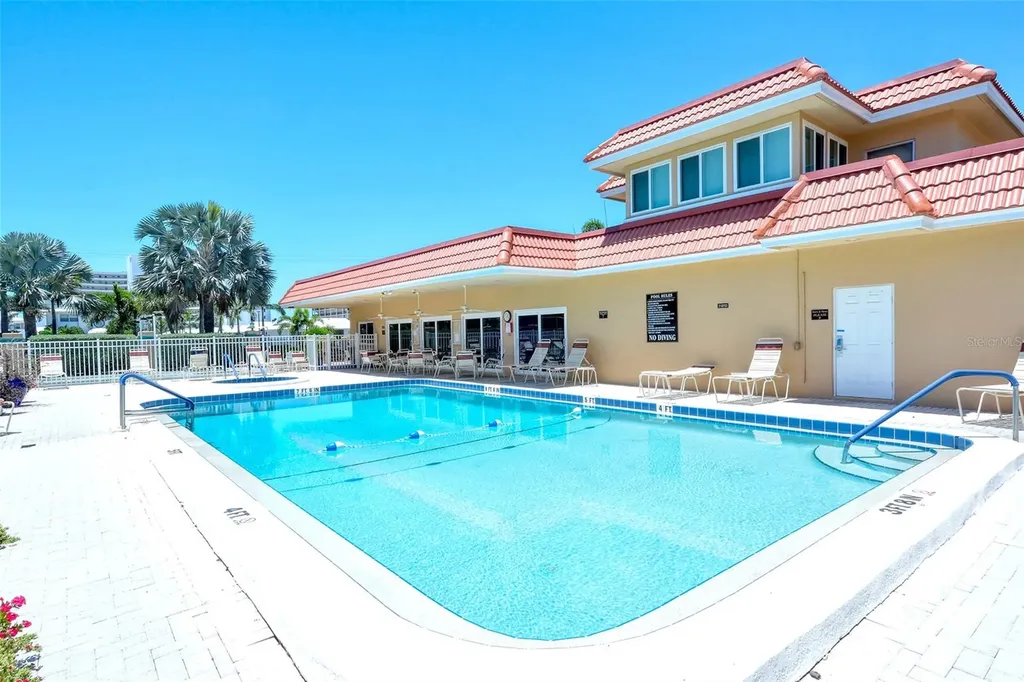 1300 N Portofino Drive Sarasota FL 34242