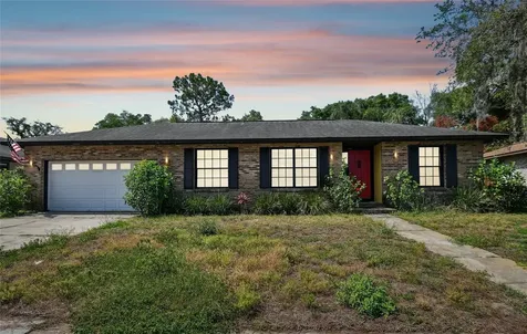 1134 Pine Oaks Court Apopka FL 32712