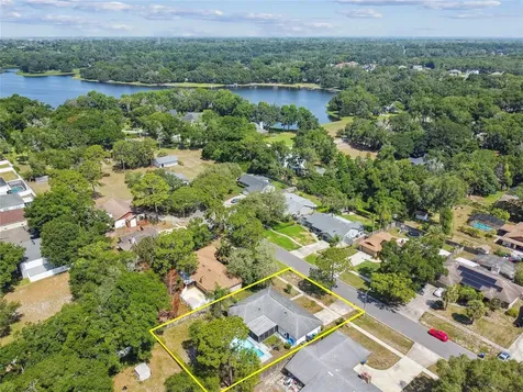 1134 Pine Oaks Court Apopka FL 32712