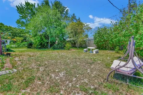 890 Glasgow Avenue Deltona FL 32738
