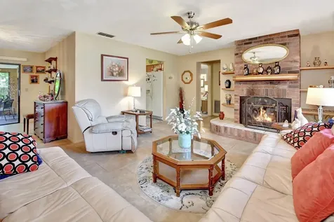 890 Glasgow Avenue Deltona FL 32738