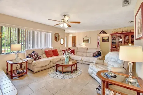 890 Glasgow Avenue Deltona FL 32738