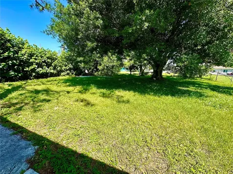 2024 Massachusetts Avenue Englewood FL 34224