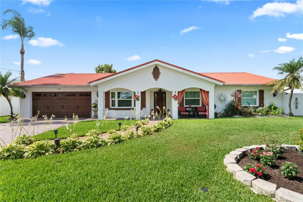 8720 Bay Crest Lane Tampa FL 33615