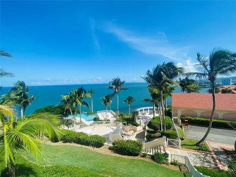 Las Casitas Village 1 1 Avenue Conquistador Fajardo PR 00738