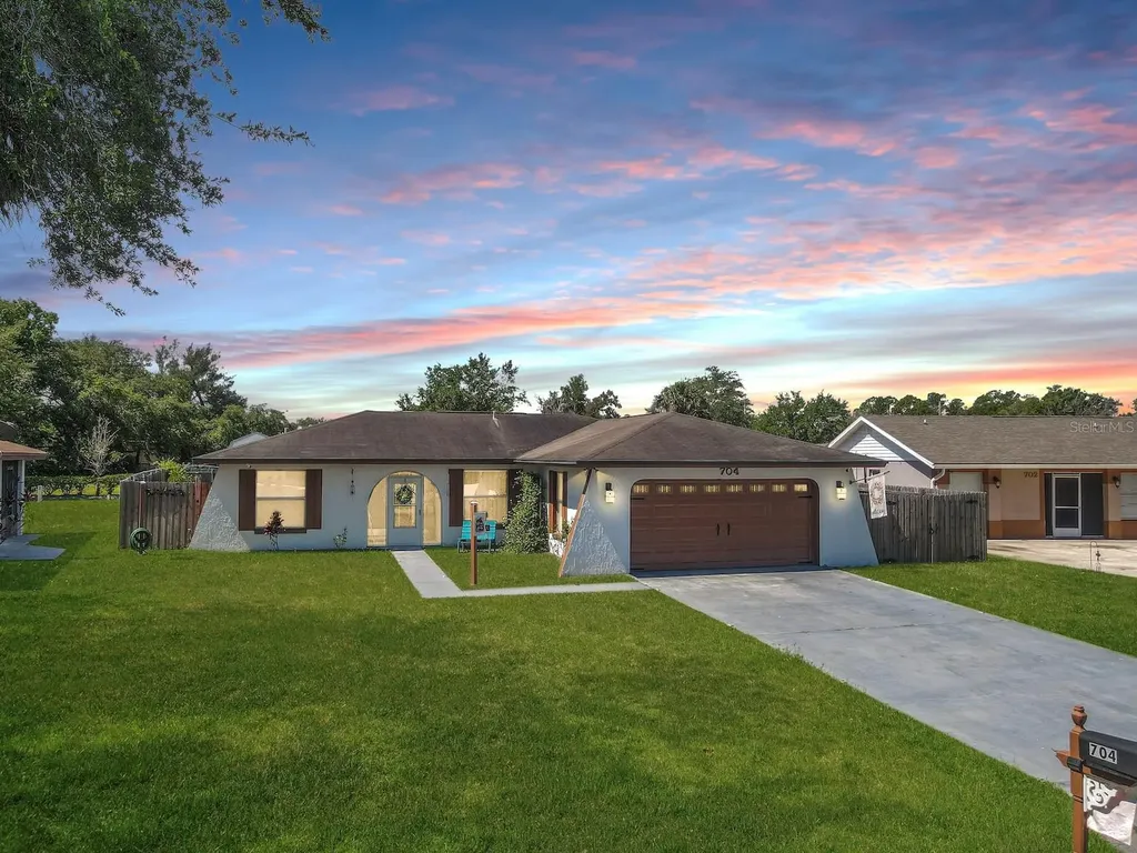 704 Duffer Lane Kissimmee FL 34759
