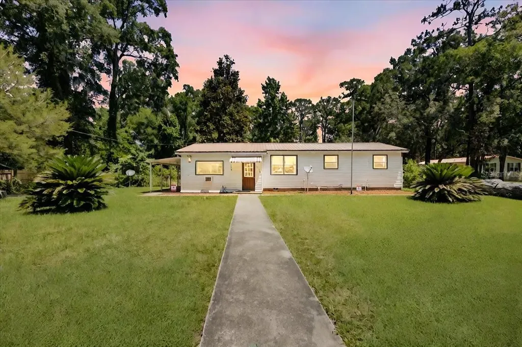 7950 Stephen Foster Avenue Fanning Springs FL 32693