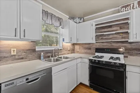 7950 Stephen Foster Avenue Fanning Springs FL 32693
