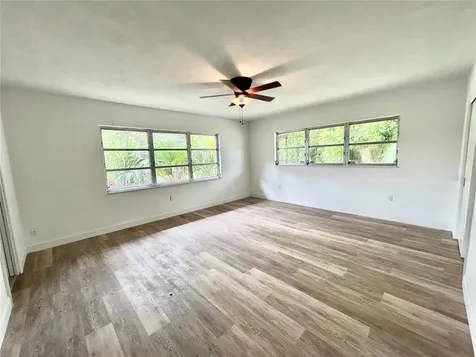 3637 Mineola Drive Sarasota FL 34239