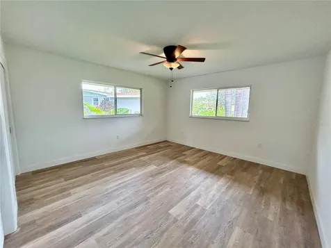 3637 Mineola Drive Sarasota FL 34239