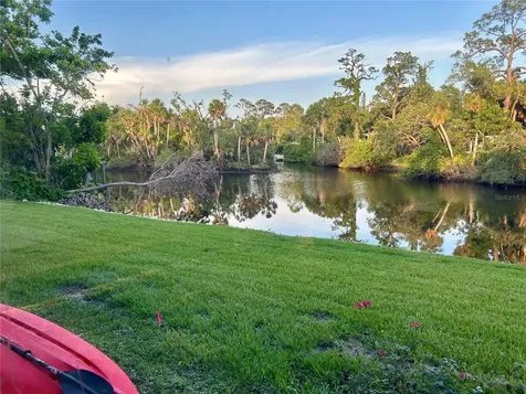 3637 Mineola Drive Sarasota FL 34239