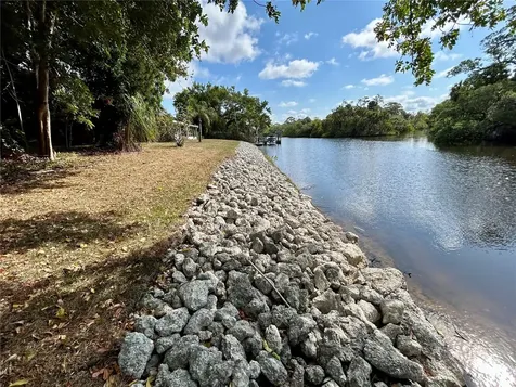 3637 Mineola Drive Sarasota FL 34239