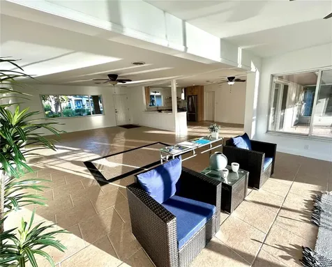 3637 Mineola Drive Sarasota FL 34239