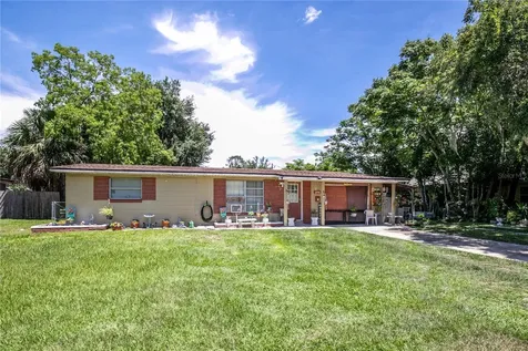 1206 Orange Avenue Tavares FL 32778