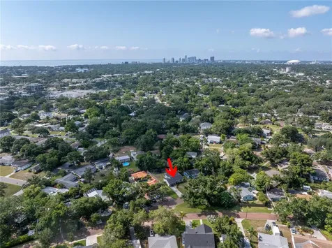 4035 8th Street N St Petersburg FL 33703