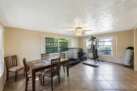 9981 55th Avenue N St Petersburg FL 33708