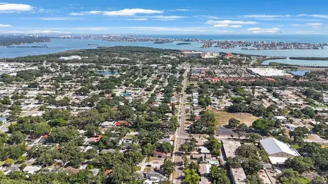 9981 55th Avenue N St Petersburg FL 33708