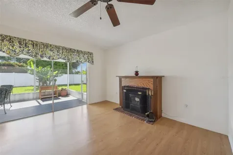 1013 64th Street W Bradenton FL 34209