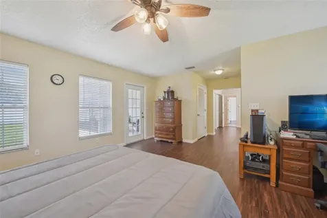 1013 64th Street W Bradenton FL 34209