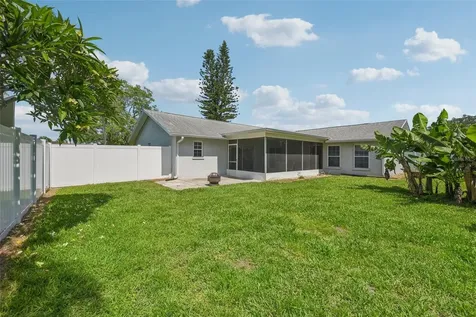 1013 64th Street W Bradenton FL 34209