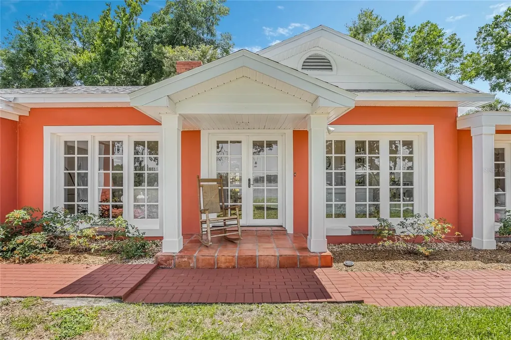 618 S Lakeshore Boulevard Lake Wales FL 33853