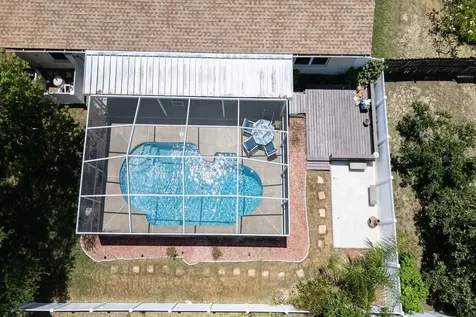 1204 Laurie Sue Court Brandon FL 33511