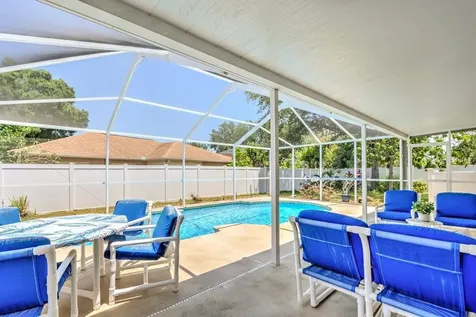 1204 Laurie Sue Court Brandon FL 33511