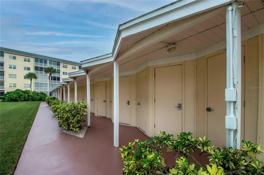 8625 Midnight Pass Road Sarasota FL 34242
