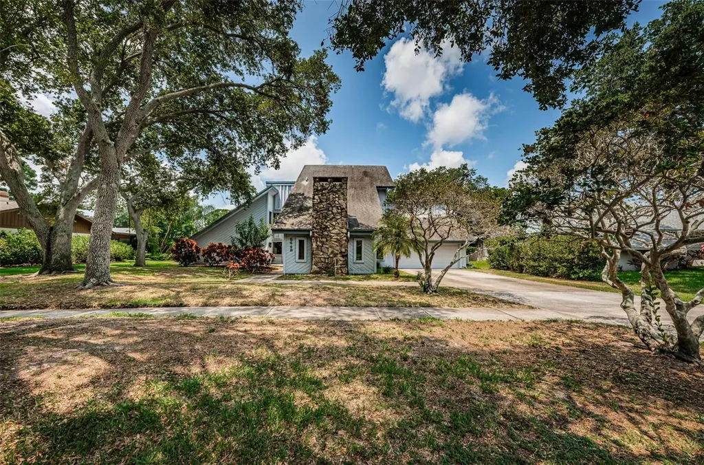 8448 Bardmoor Place Seminole FL 33777