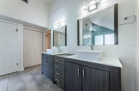 8448 Bardmoor Place Seminole FL 33777