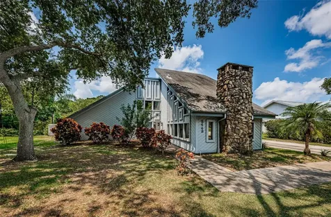 8448 Bardmoor Place Seminole FL 33777