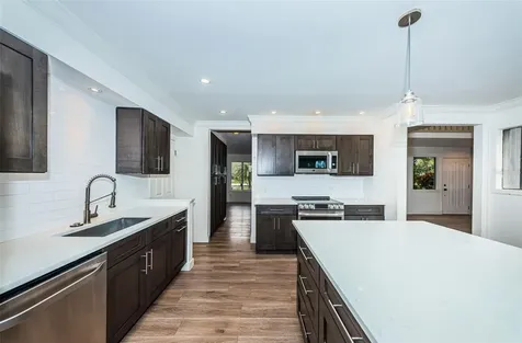8448 Bardmoor Place Seminole FL 33777