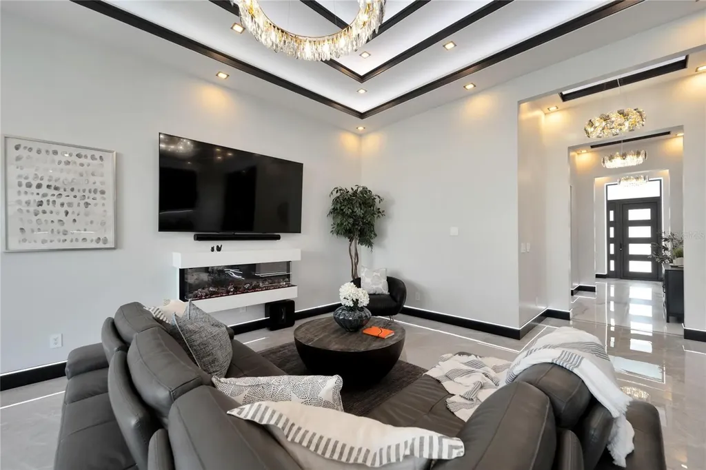 6542 Simone Shores Circle Apollo Beach FL 33572