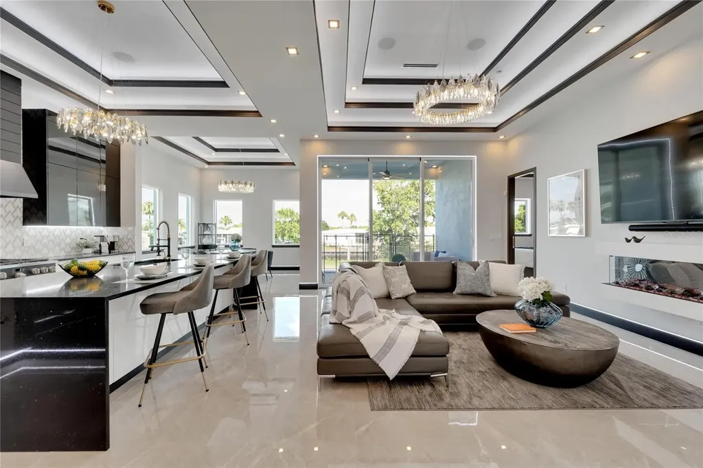 6542 Simone Shores Circle Apollo Beach FL 33572