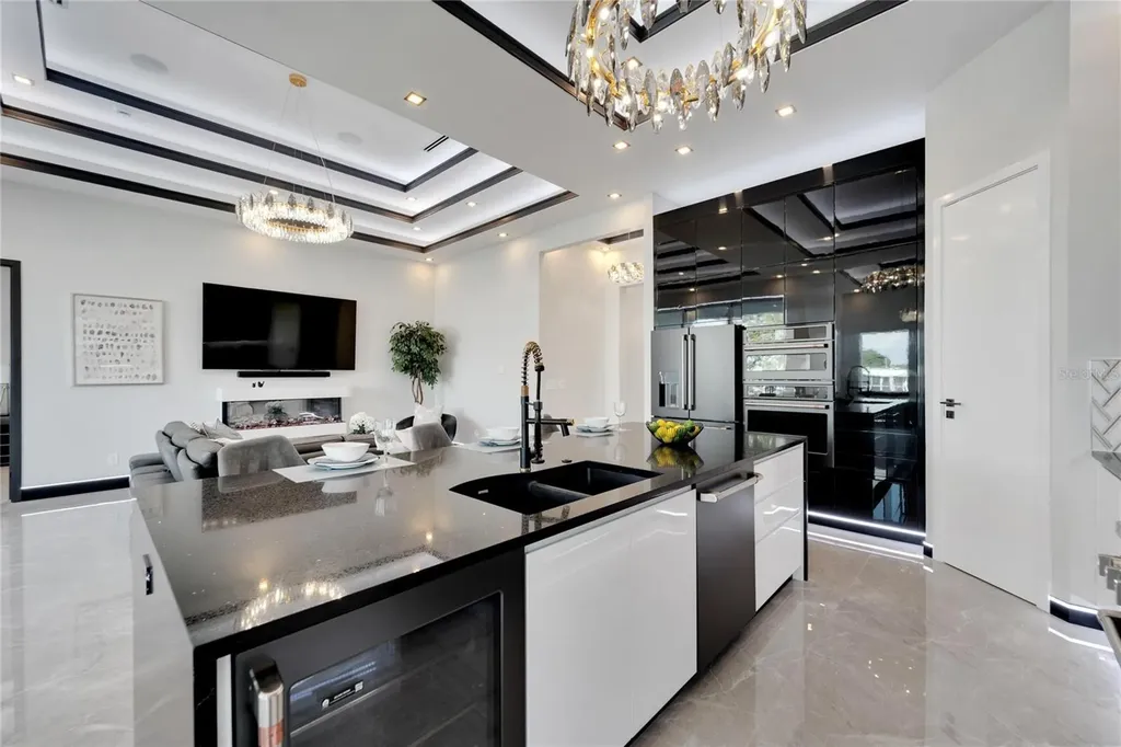 6542 Simone Shores Circle Apollo Beach FL 33572