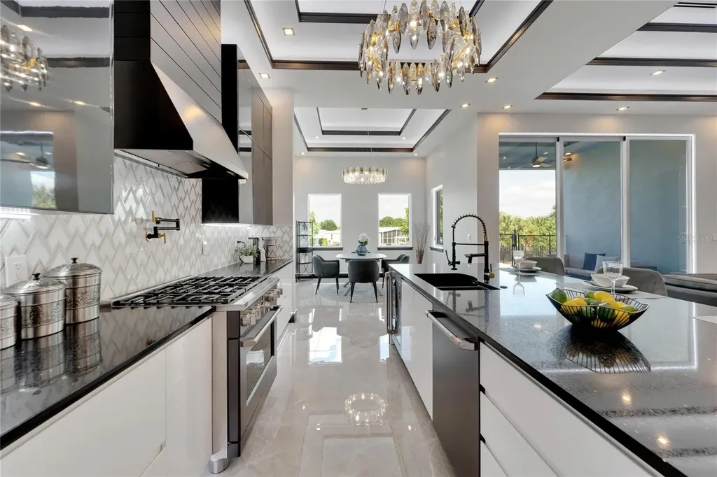 6542 Simone Shores Circle Apollo Beach FL 33572