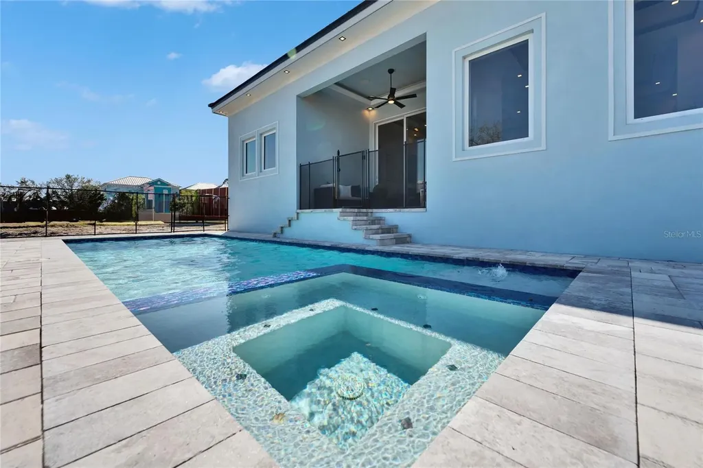 6542 Simone Shores Circle Apollo Beach FL 33572