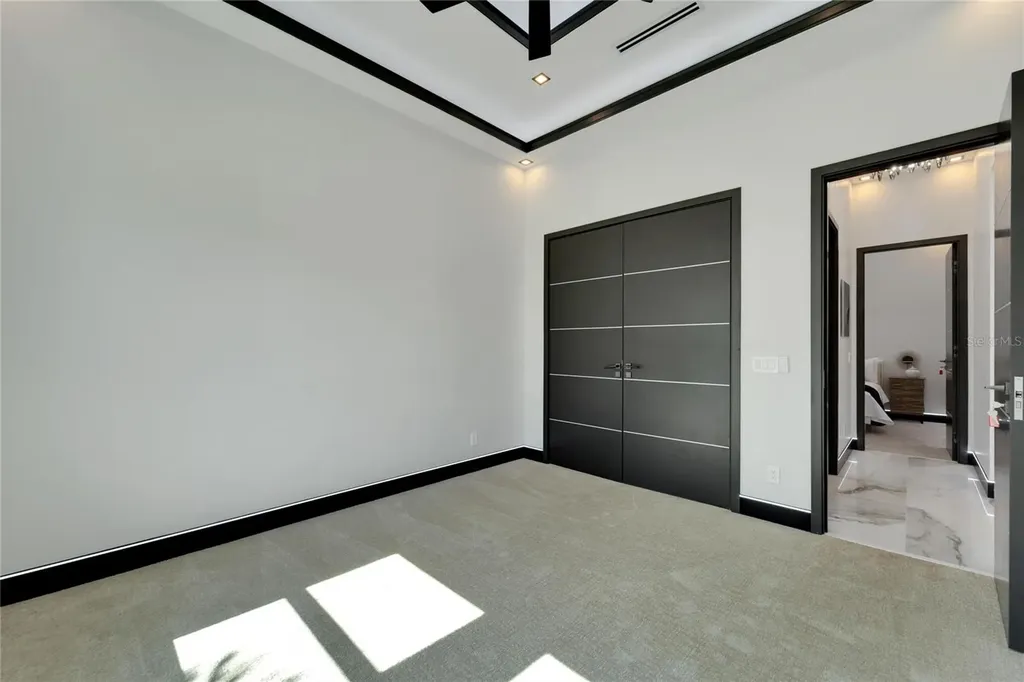 6542 Simone Shores Circle Apollo Beach FL 33572