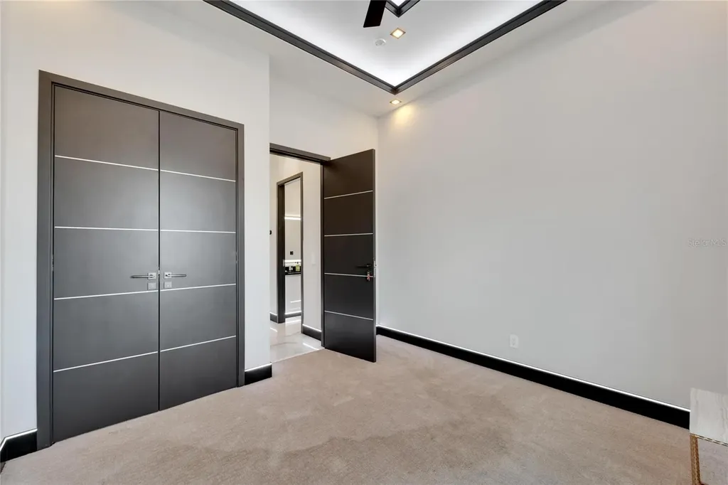 6542 Simone Shores Circle Apollo Beach FL 33572