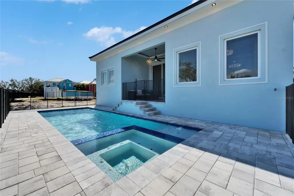 6542 Simone Shores Circle Apollo Beach FL 33572