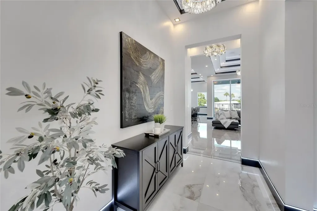 6542 Simone Shores Circle Apollo Beach FL 33572