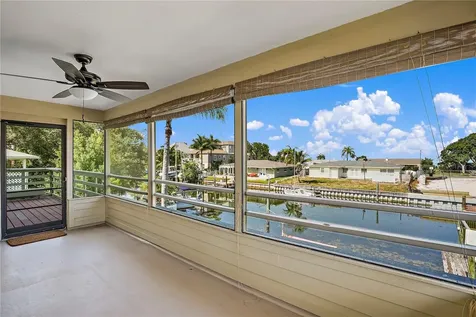 3924 Beach Drive SE St Petersburg FL 33705