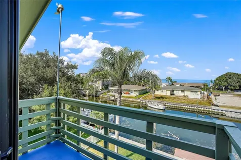 3924 Beach Drive SE St Petersburg FL 33705