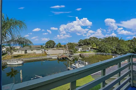 3924 Beach Drive SE St Petersburg FL 33705
