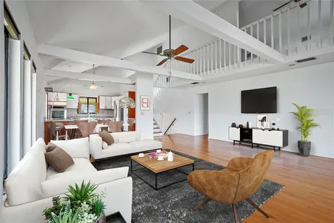 3924 Beach Drive SE St Petersburg FL 33705