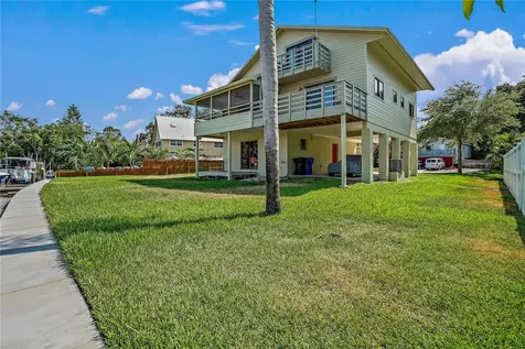3924 Beach Drive SE St Petersburg FL 33705