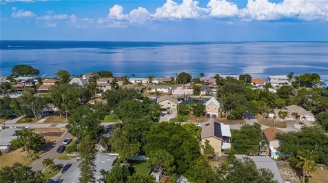 3924 Beach Drive SE St Petersburg FL 33705