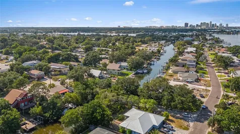 3924 Beach Drive SE St Petersburg FL 33705